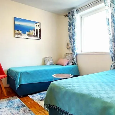 Roko - 150 M From The Διαμέρισμα *